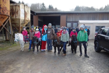 2016_12_23 Fun4Kids Ponyreiten mit Christine, Jahresabschlussfest 2016 2016_12_23 Fun4Kids Ponyreiten mit Christine, Jahresabschlussfest 2016